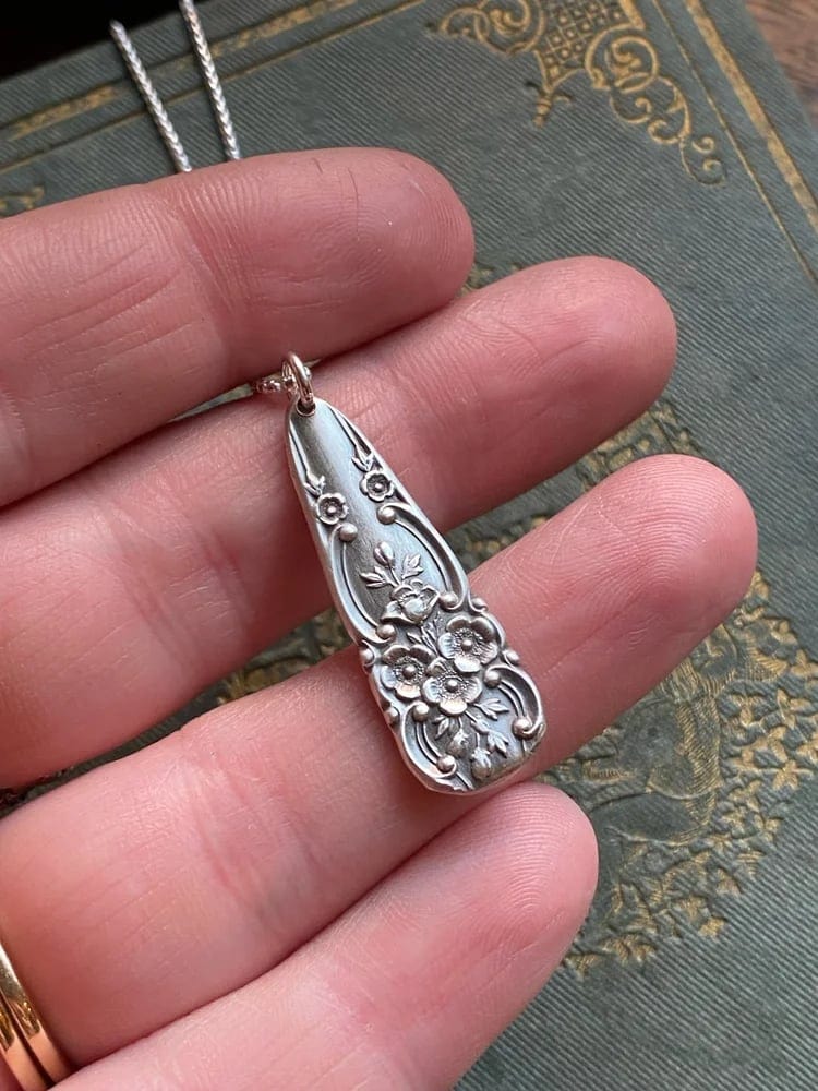 CZTICLE®🔥LAST DAY 60% OFF✨Handmade Sterling Spoon Necklace -Handmade Sterling Spoon Necklace Crafted from Authentic Vintage Silverware D01