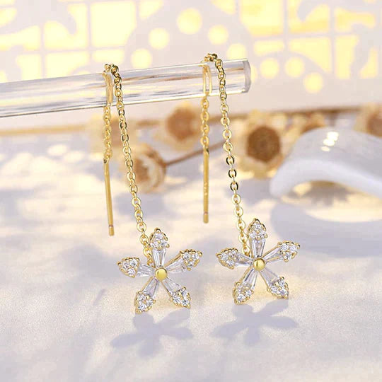 KISSHI⢠ Sweet Crystal Flower Long Earrings đ