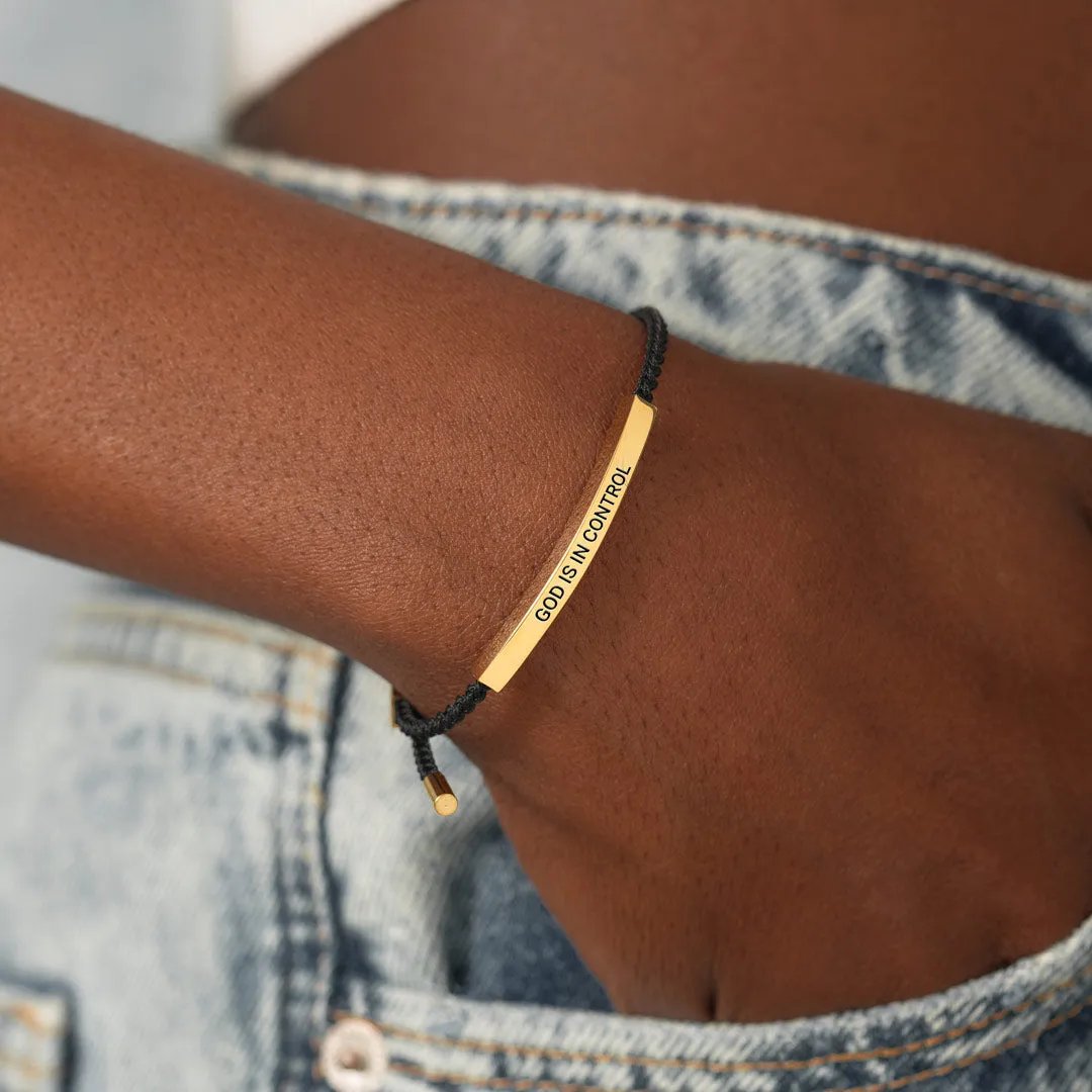 Oneswear® ✝️Inspire Bracelet GOD IS IN CONTROL/W.W.J.D - Elegant Design with Unique Patterns and Letters D03