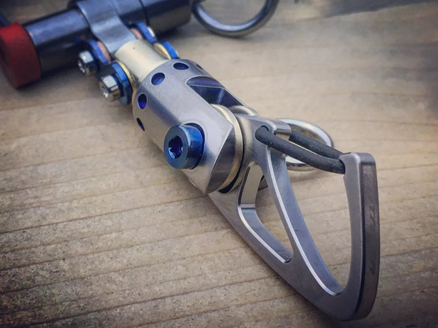 CiliferĀ®š„2025 EDC KEYCHAIN BI-CARABINER D01