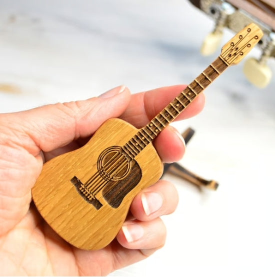 CZTICLE® ⏰LAST DAY 59% OFF🎁Wooden Acoustic Guitar Pick Box🎸 D03