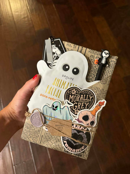 Cilifer®🔥LAST DAY 50% OFF - 📚🎃Halloween Blind Date with a Book (🎁Bookish Gifts) D02