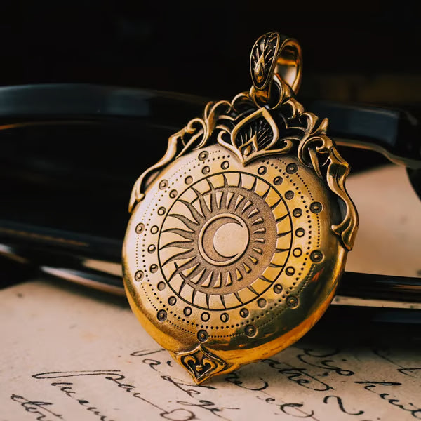 Oneswear®🔥 2025 Handcrafted Tarot Pendant | Spiritual Wisdom On-The-Go (With Manual) D01